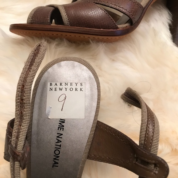 Costume Intn'l Fabric and Leather Heels (3.5") - Picture 7 of 11